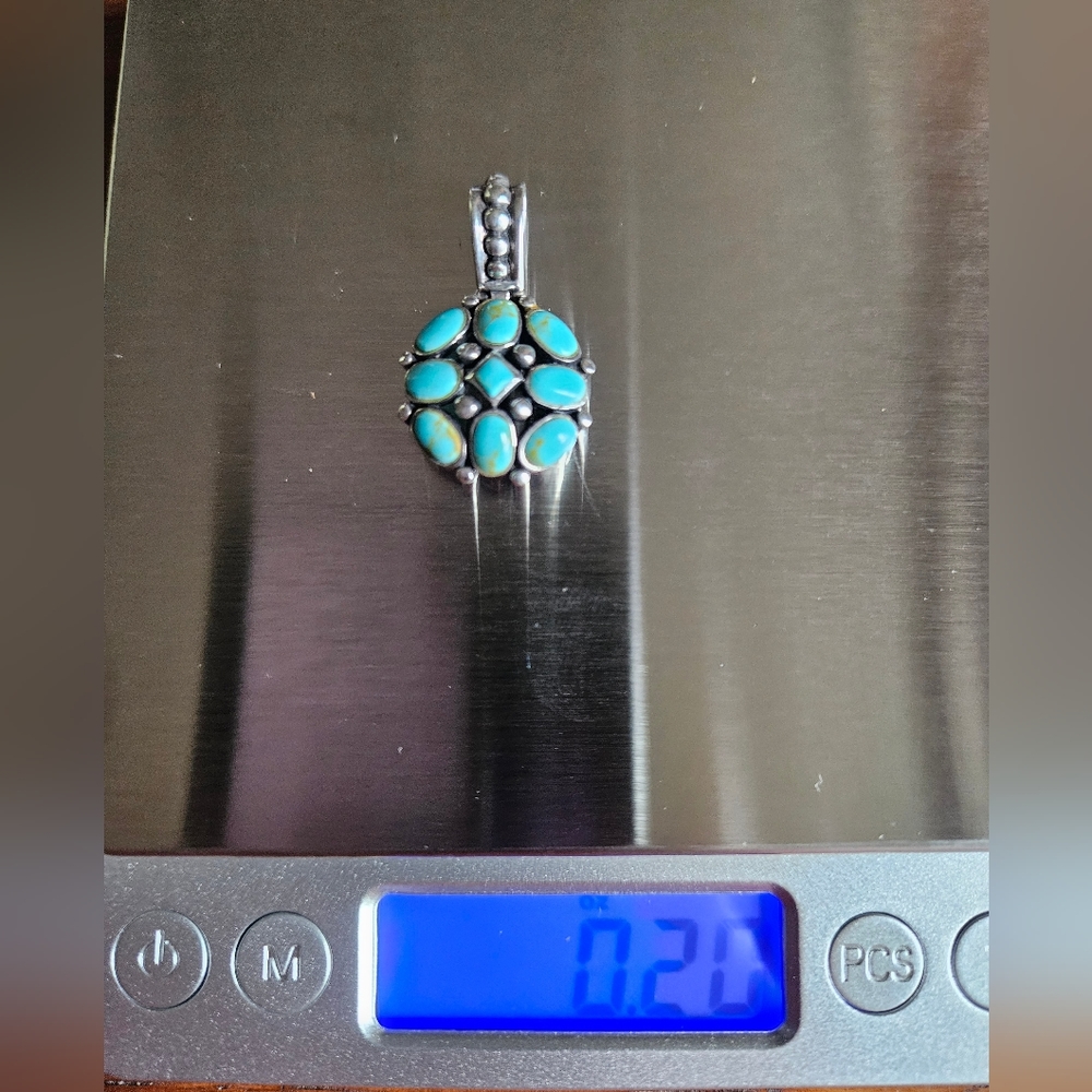 Sterling silver turquoise pendant - Picture 2 of 4
